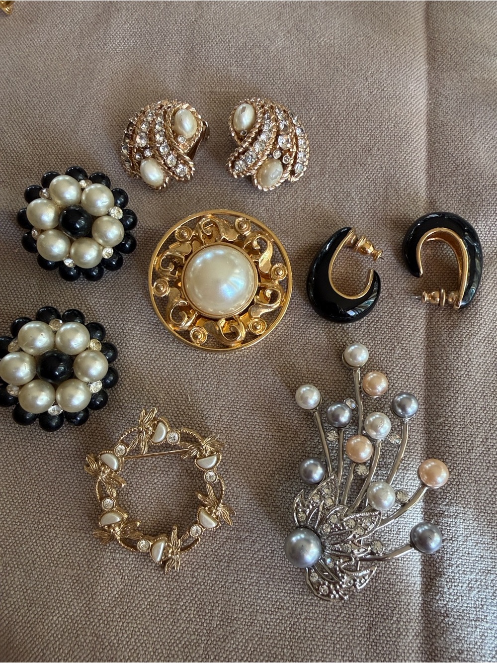 Vintage Jewelry Bundle! Earrings 3 Pairs, Brooches 2, Scarf Pin - Six Pieces